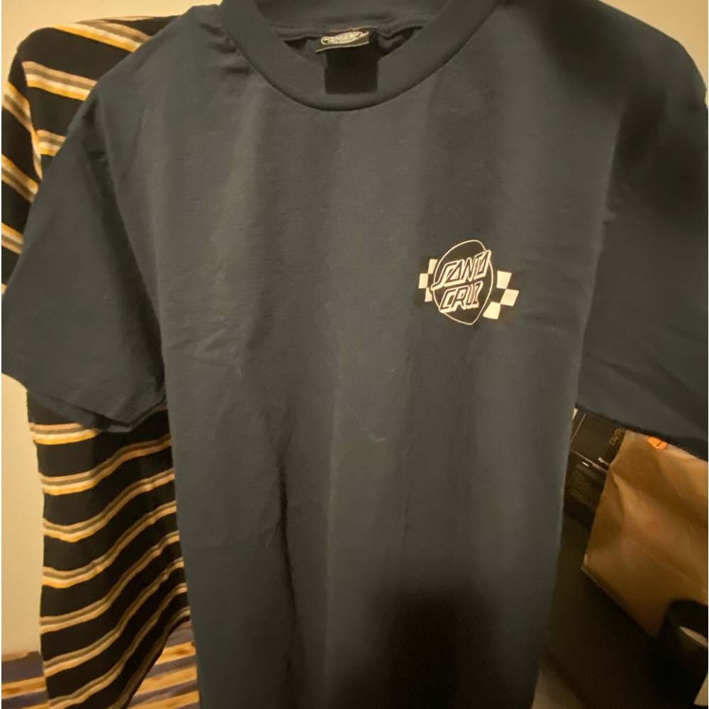 5 Tee Shirts , - Picture 3 of 5